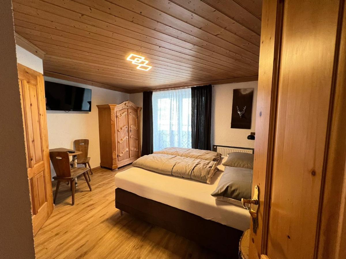 Haus Eder Steiner Bed & Breakfast Saalbach-Hinterglemm Exterior photo